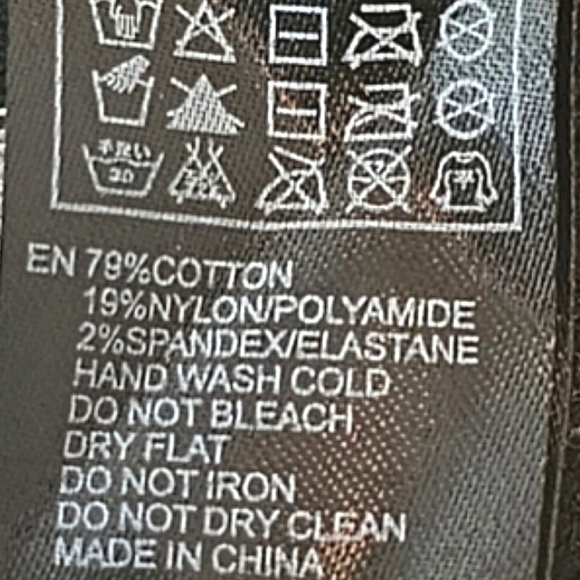 Forever 21 Women's Button Front Black & White Aztec Cardigan Sweater, Size M - Picture 8 of 8